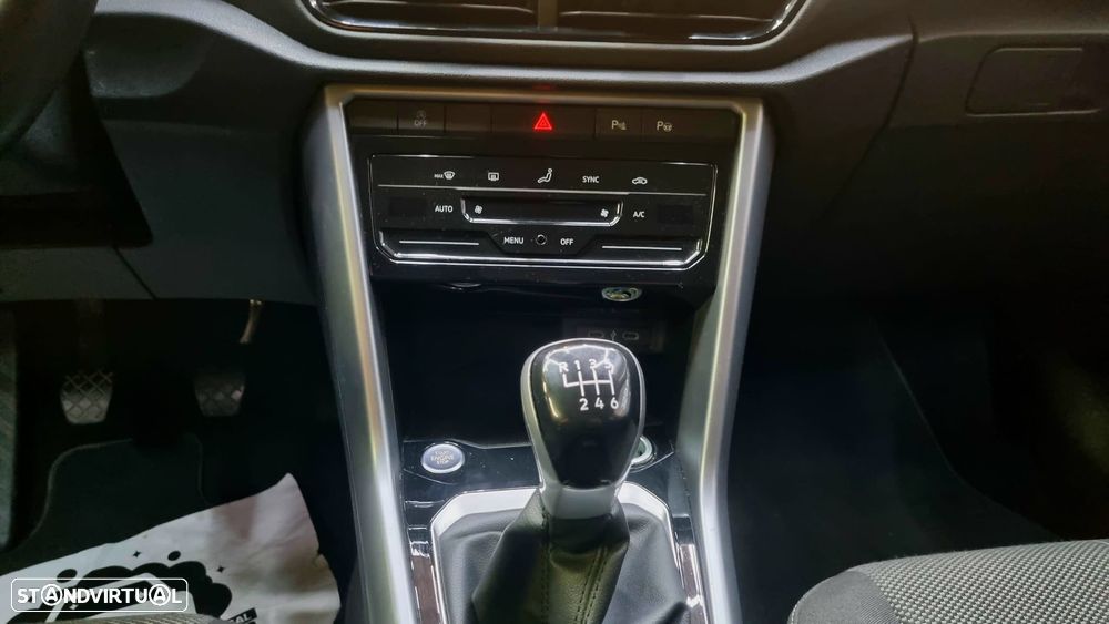 VW T-Roc 1.0 TSI Urban - 16