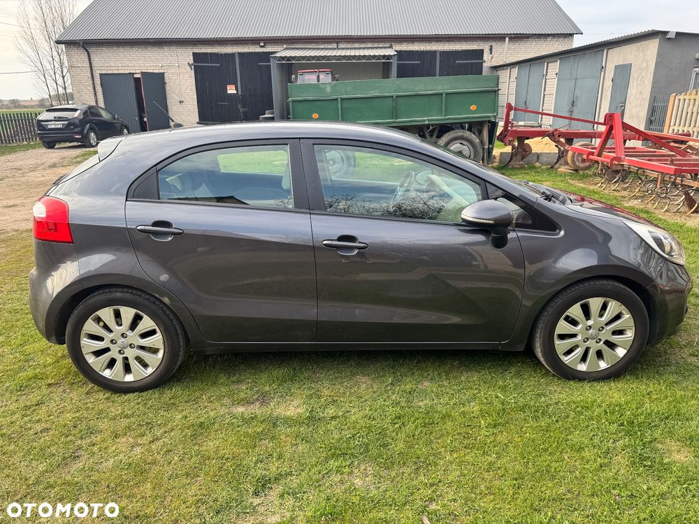 Kia Rio 1.4 crdi M - 5