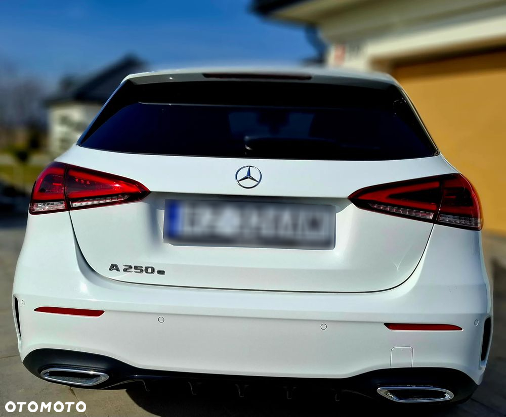 Mercedes-Benz Klasa A 250 E AMG Line 8G-DCT - 7