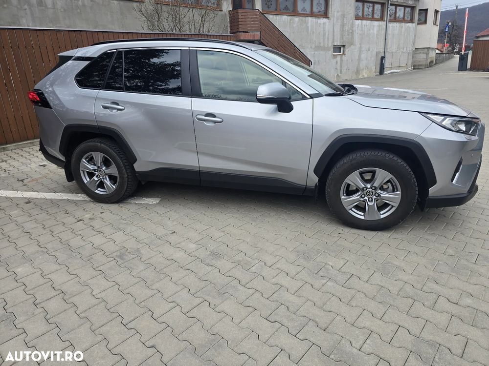 Toyota RAV4 - 4