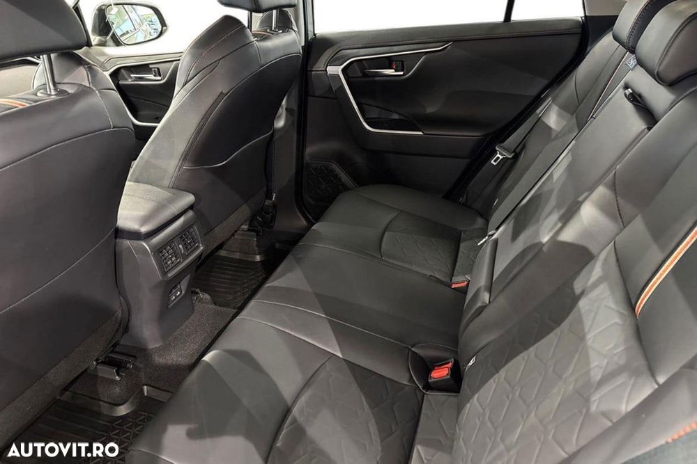 Toyota RAV4 2.5 4x4 Hybrid Adventure - 17