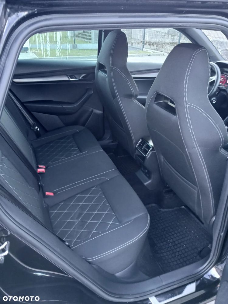 Skoda Karoq 1.5 TSI ACT 4x2 Sportline DSG - 11
