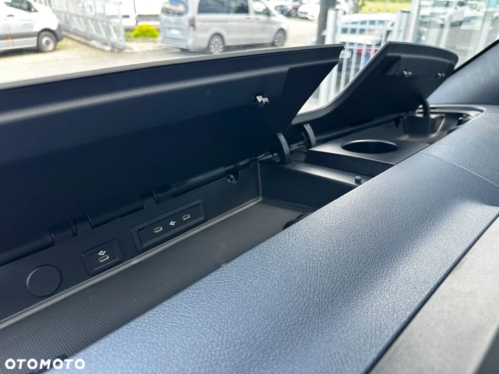 Mercedes-Benz Sprinter - 23