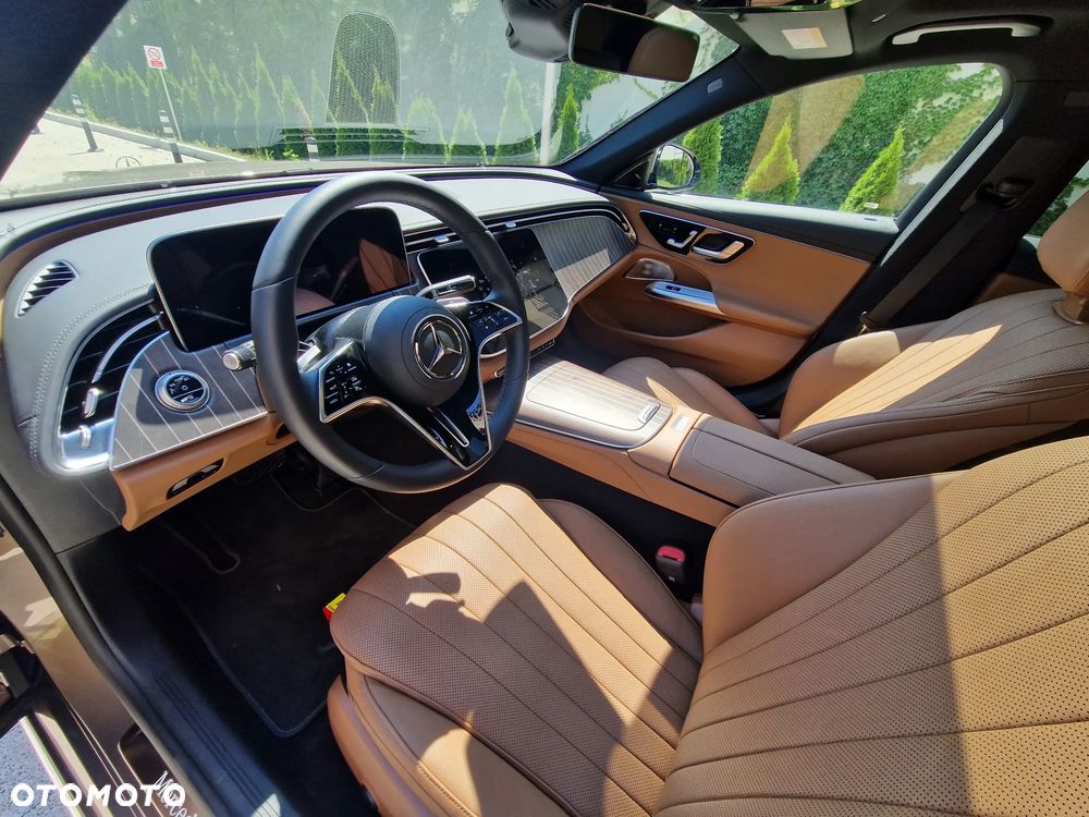 Mercedes-Benz Klasa E 220 d mHEV Exclusive 9G-Tronic - 17