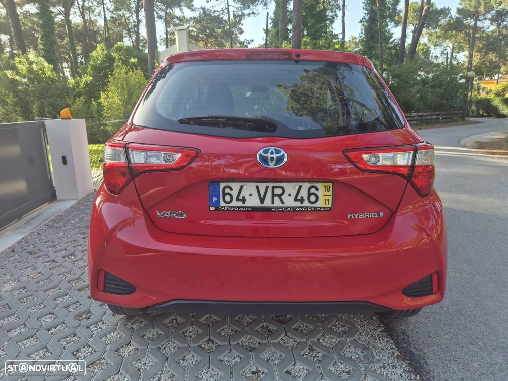 Toyota Yaris 1.5 HSD Square Collec.Cement - 4