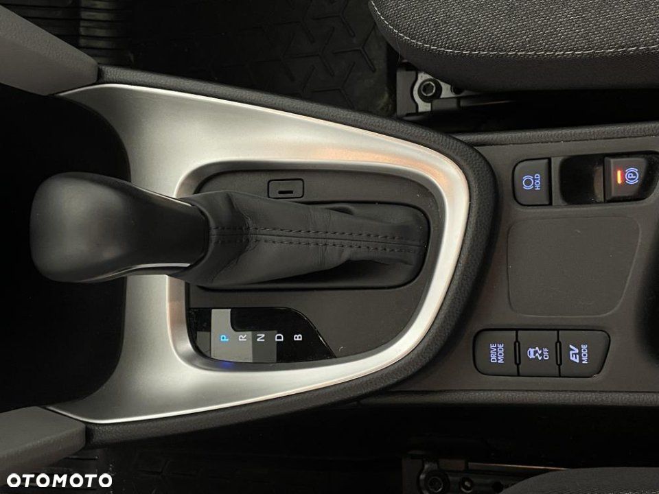 Toyota Yaris Cross - 18