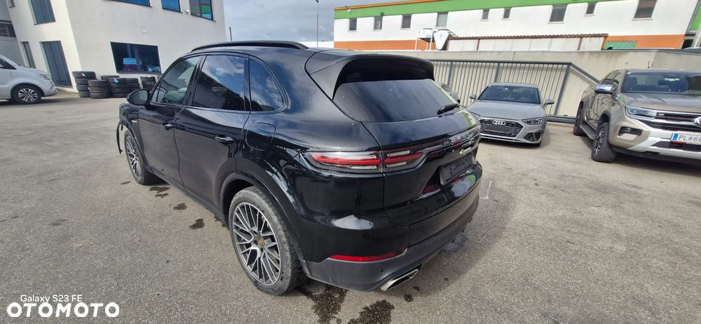 Porsche Cayenne E-Hybrid - 17