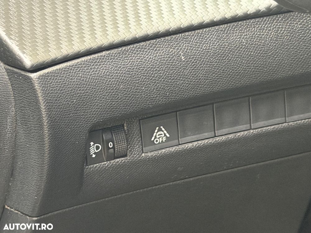 PEUGEOT 208 2021 — imagine 21