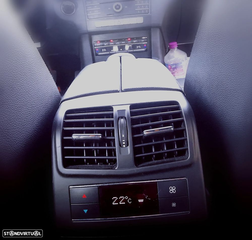 Mercedes-Benz E 250 BlueTEC 4Matic 7G-TRONIC Avantgarde - 33