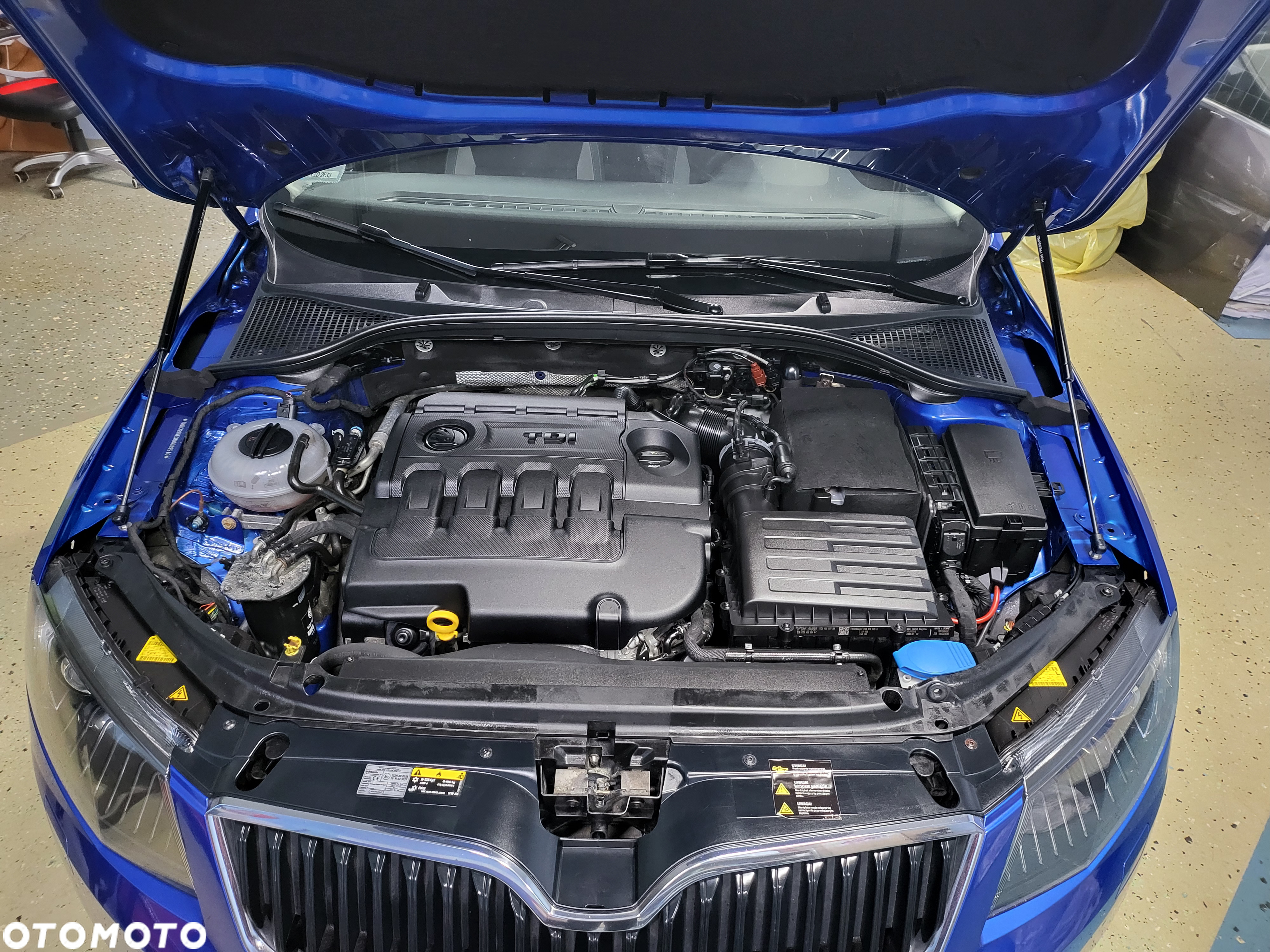 Skoda Octavia 2.0 TDI 4x4 Joy DSG - 8