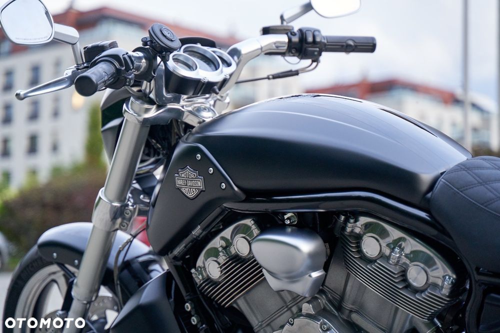 Harley-Davidson V-Rod Muscle - 18