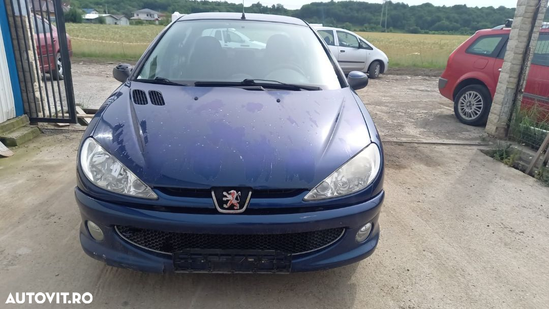 Dezmembrari Peugeot 206 sedan 1.4 i benzina 55KW cod KFW - 3