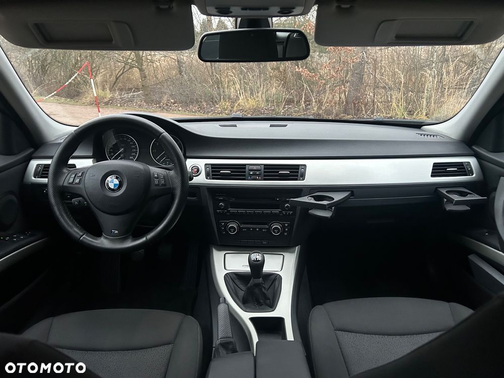 BMW Seria 3 318i Edition Lifestyle - 15