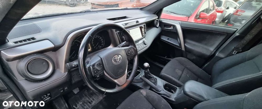 Toyota RAV4 - 11