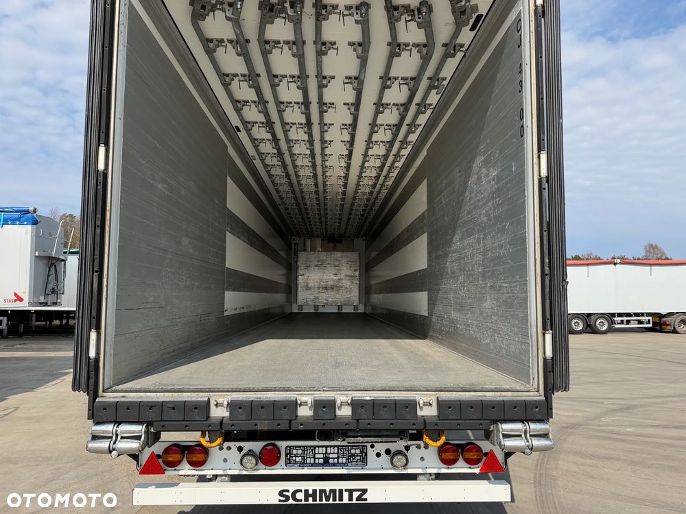 Schmitz Cargobull Chłodnia Hakówka Thermo King SLXi300 2017 rok - 12