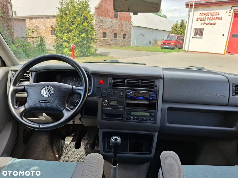 Volkswagen Multivan - 7