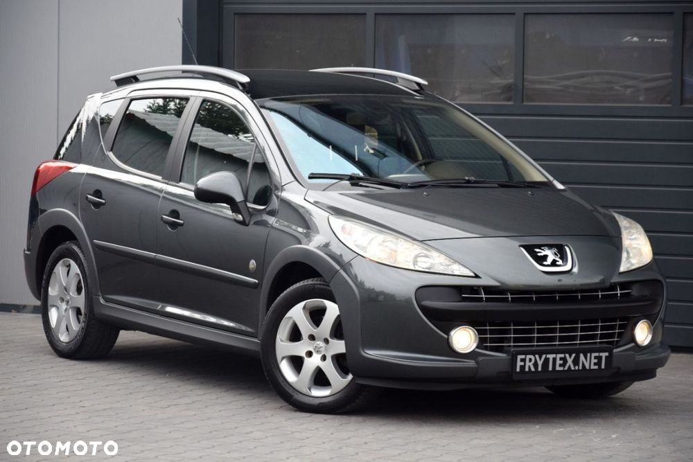 Peugeot 207 - 1