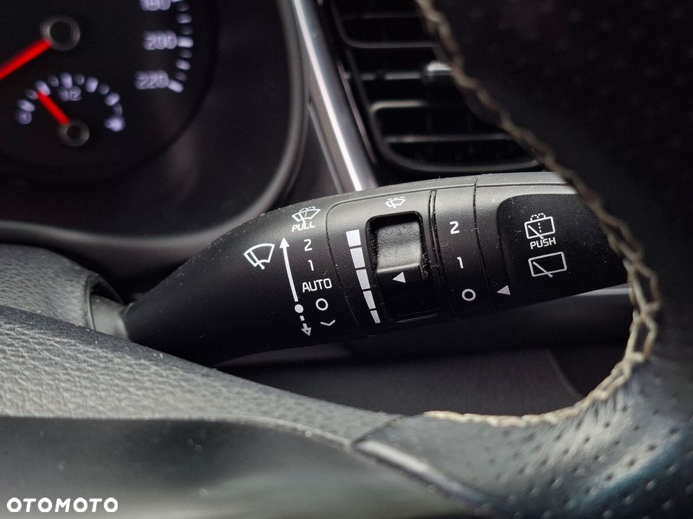 Kia Stonic 1.4 L - 27