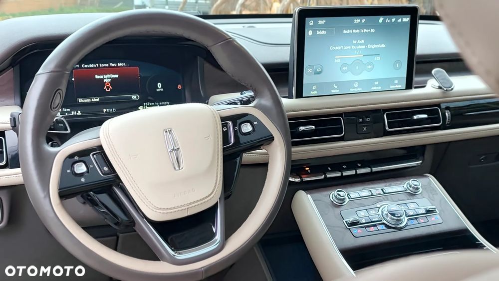 Lincoln Aviator - 19