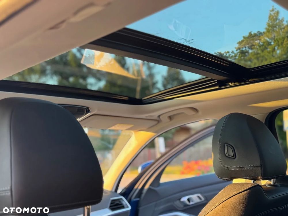 BMW Seria 3 320d Luxury Line sport - 16