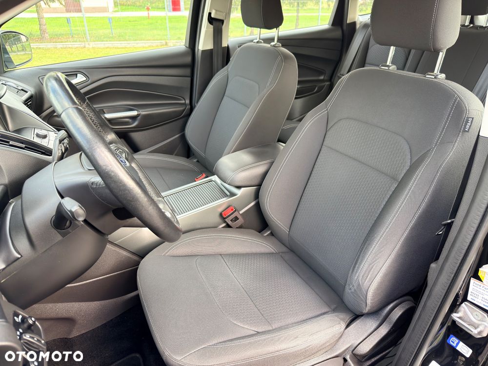 Ford Kuga 1.5 EcoBoost 2x4 Cool & Connect - 23