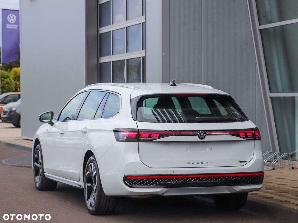 Volkswagen Passat - 3