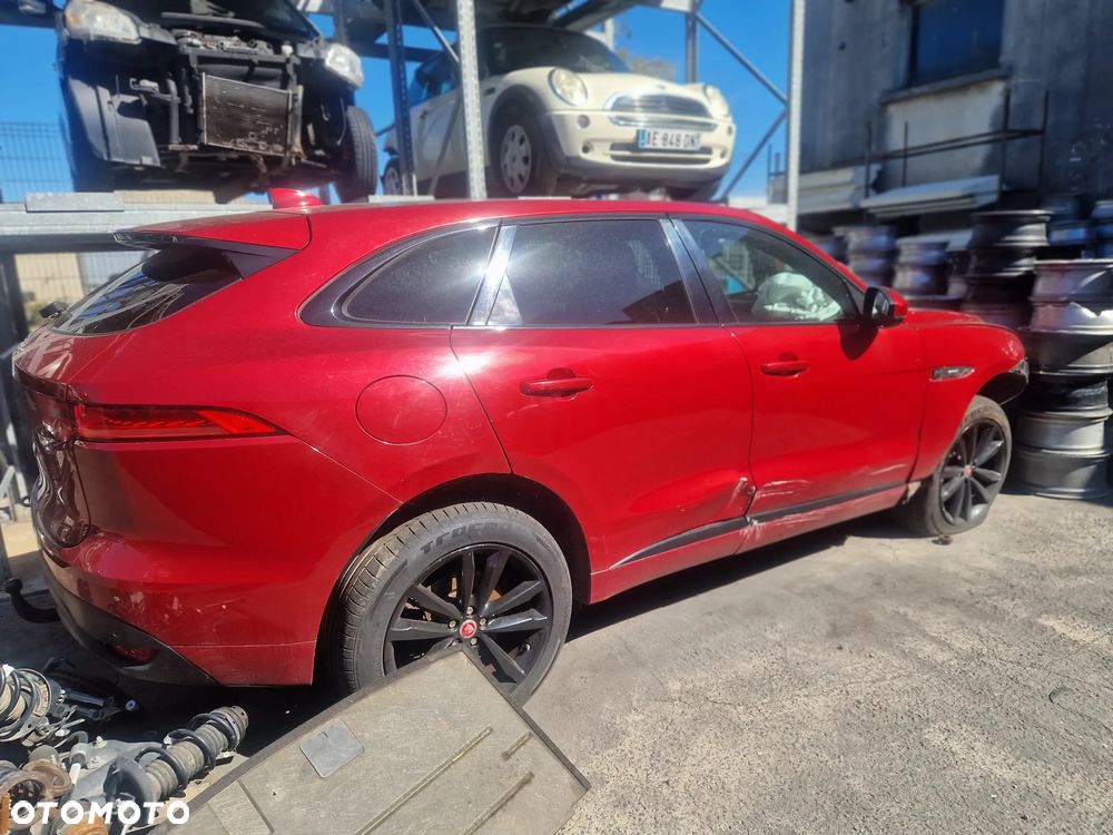 Jaguar F-Pace 20d R-Sport - 5