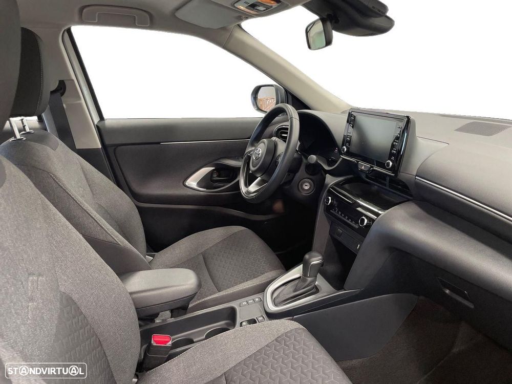 Toyota Yaris Cross 1.5 HDF Comfort Plus - 13