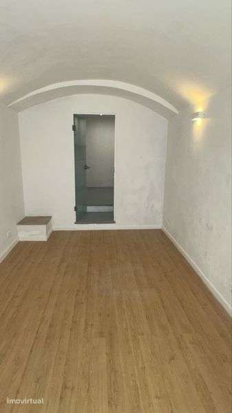 T2, res/chao, com porta direta para o imovel - Grande imagem: 3/8