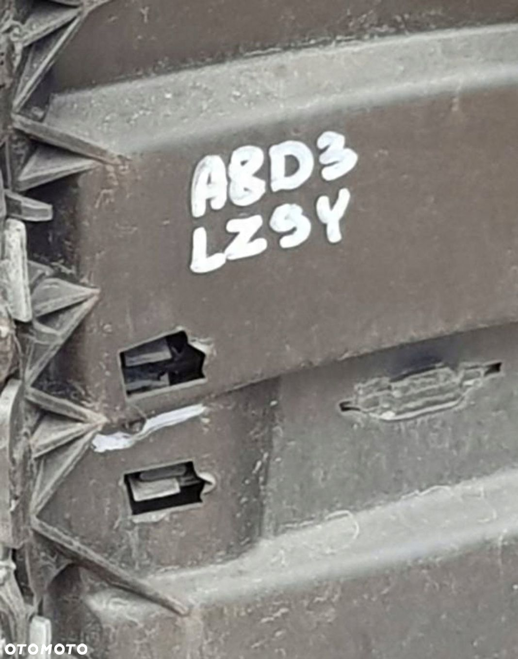 AUDI A8 D3 ZDERZAK TYŁ TYLNY LZ9Y ORYG - 11
