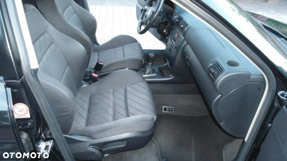 Audi A3 Sportback 1.9 TDI Ambiente - 8