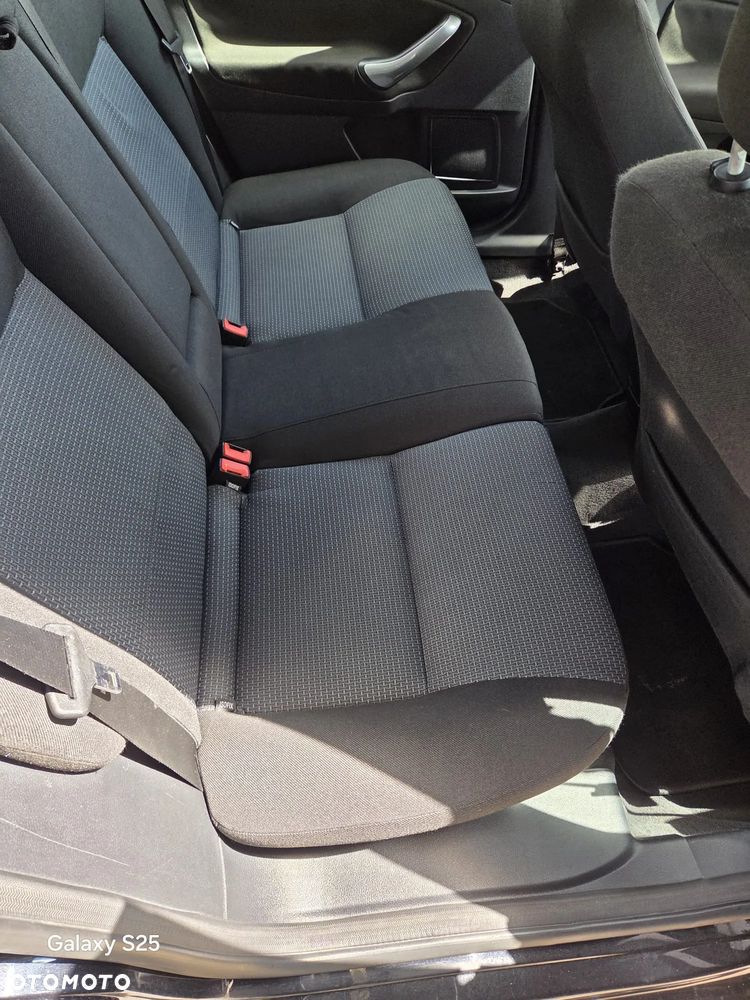 Ford Mondeo 2.0 TDCi Titanium - 14