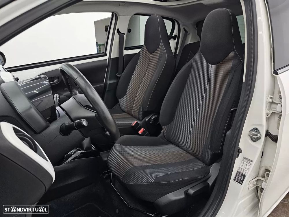 Peugeot 108 1.2 PureTech Allure - 20