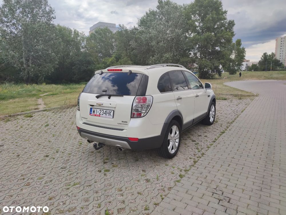 Chevrolet Captiva 2.2 4WD Automatik LTZ - 4