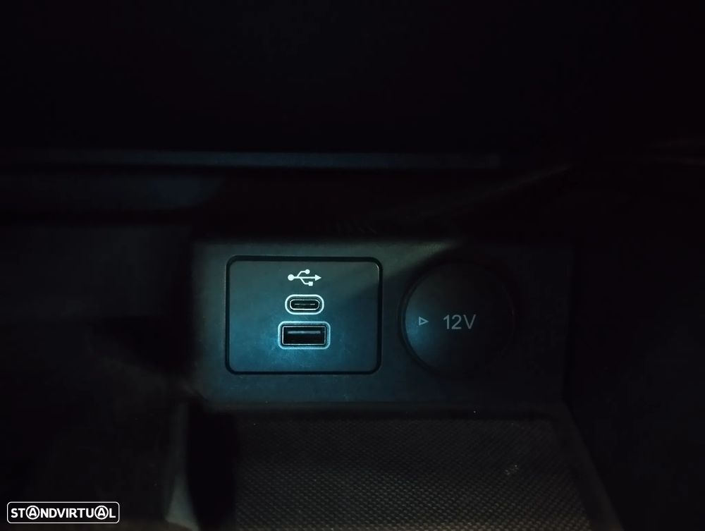 Ford Focus 1.0 EcoBoost Connected - 35