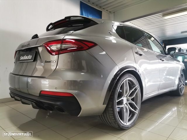 Maserati Levante Q4 GranSport - 3