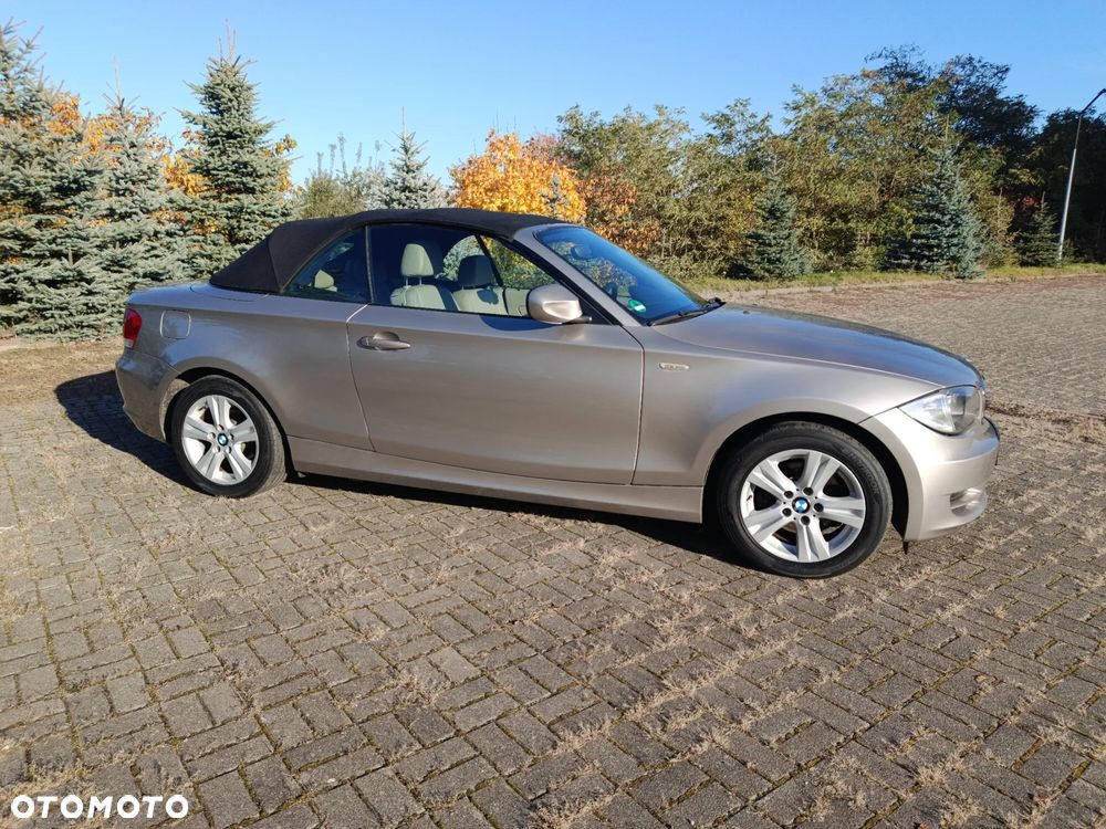 BMW Seria 1 2009 photo 3