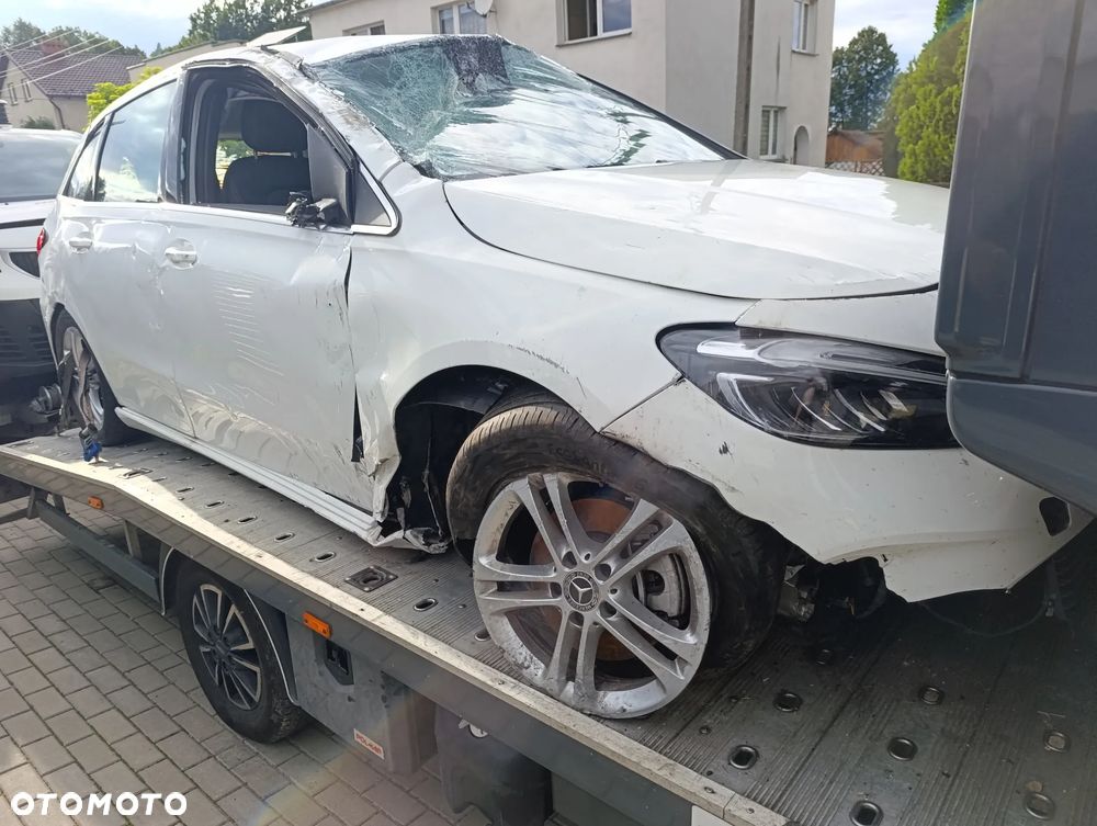 Mercedes-Benz Klasa B 200 7G-DCT - 12