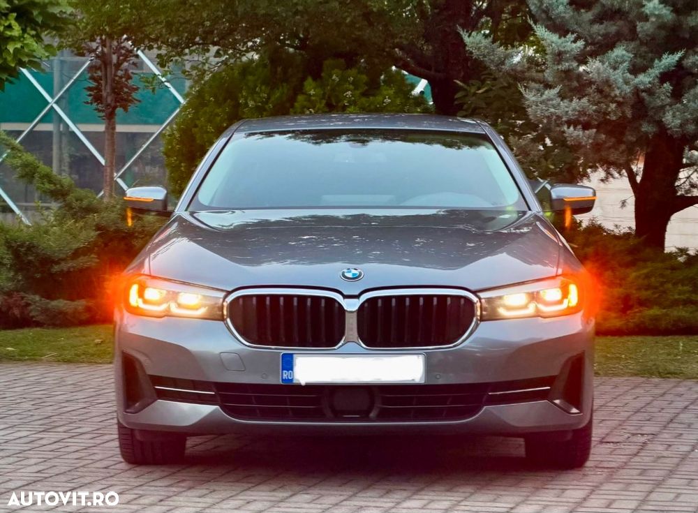 BMW Seria 5 530e Aut. Luxury Line - 2