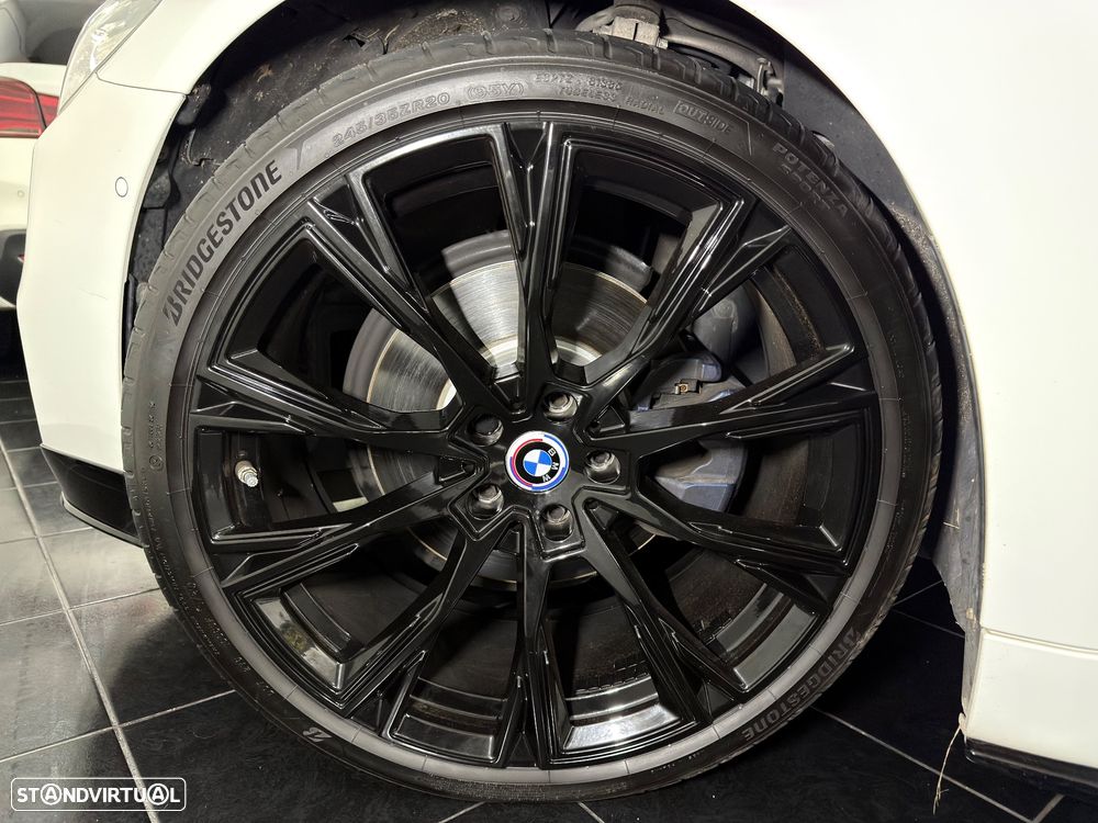 BMW 520 d Pack M Auto - 27