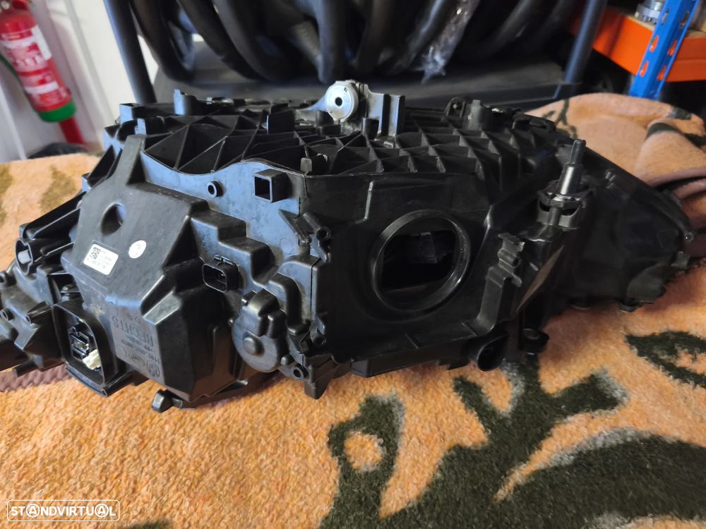 Farol led direito BMW G22 - 5