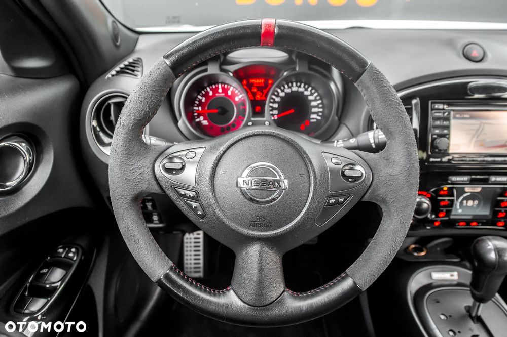 Nissan Juke 1.6 T Nismo 4x4 - 22