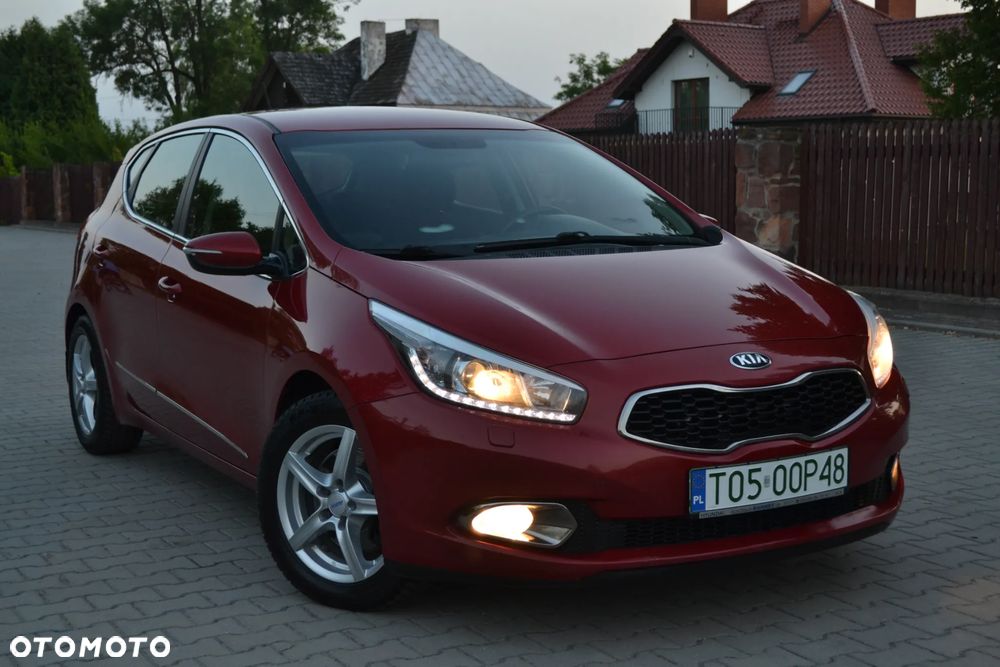 Kia Ceed 1.6 GDI Platinum Edition - 32