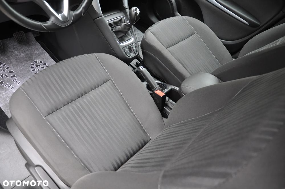 Opel Zafira 2.0 D (CDTI ecoFLEX) Start/Stop Innovation - 17