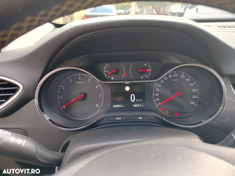 Opel Crossland - 7