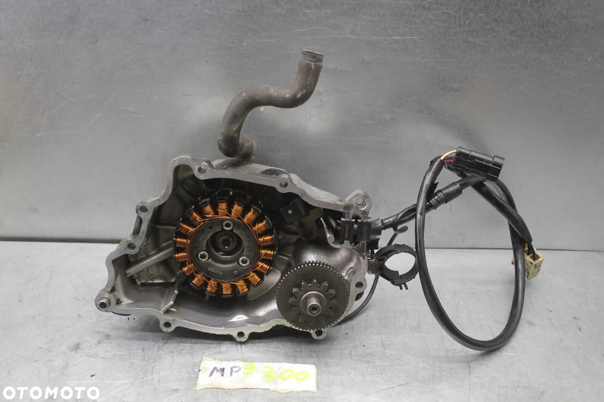 Piaggio MP3 300 Stator iskrownik uzwojenie pompa wody dekiel - 2