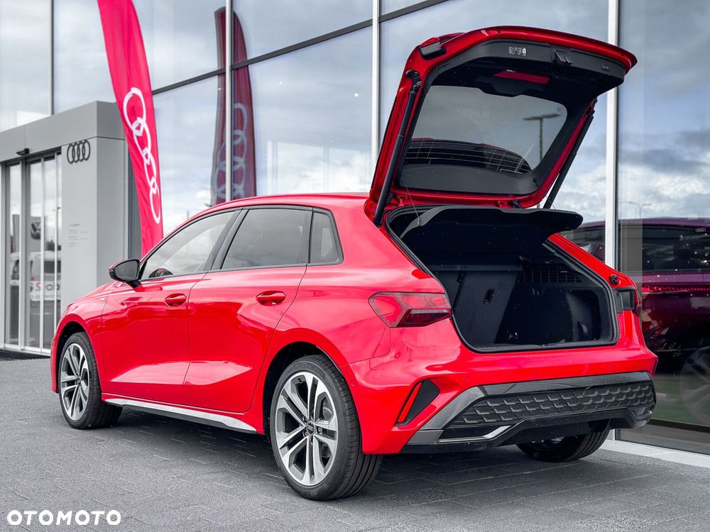 Audi A3 Sportback - 12