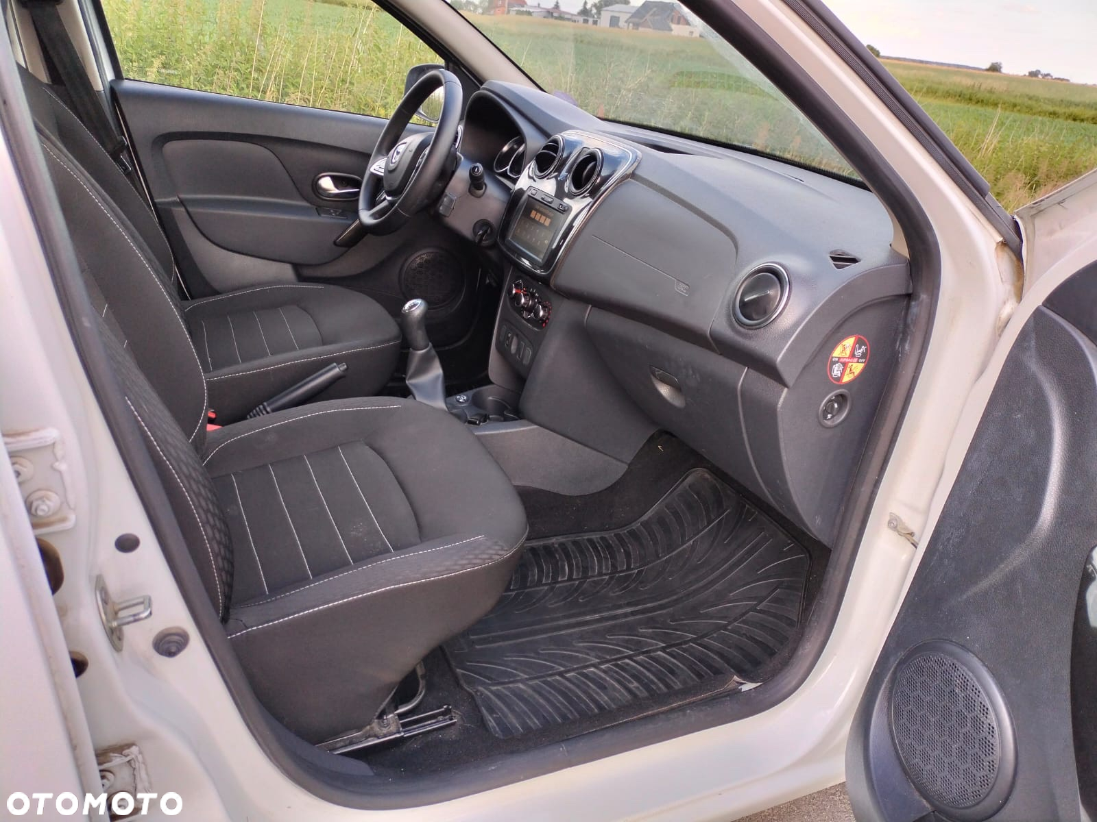 Dacia Sandero 1.0 TCe Laureate S&S - 15