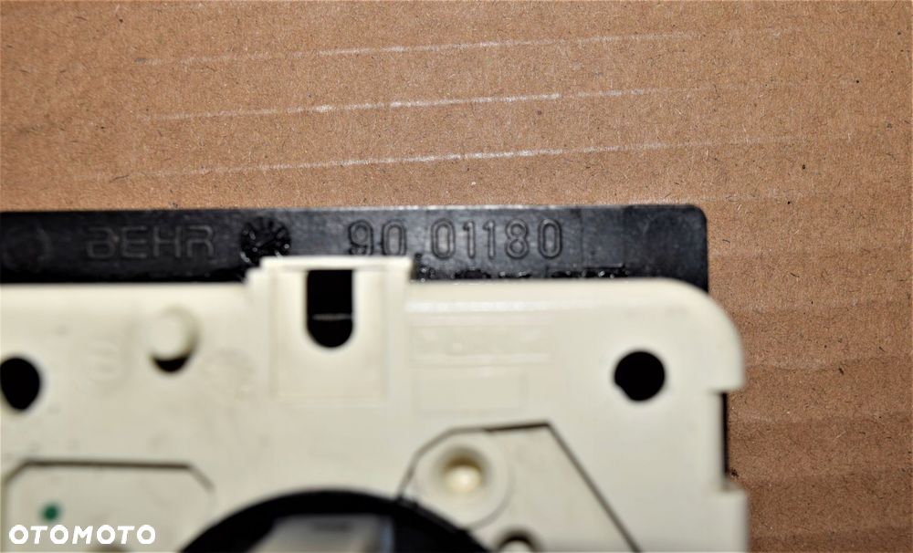 PANEL STEROWANIA NAWIEWEM DAF XF105 CF 9001180 - 4