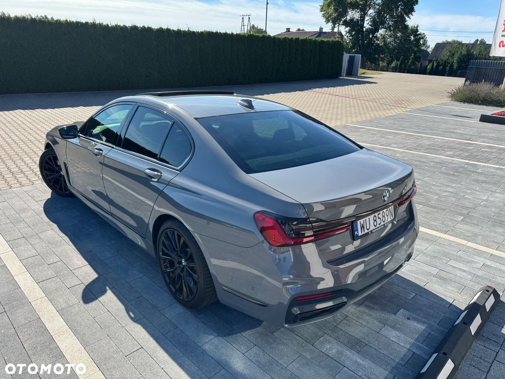 BMW Seria 7 740d xDrive sport - 3